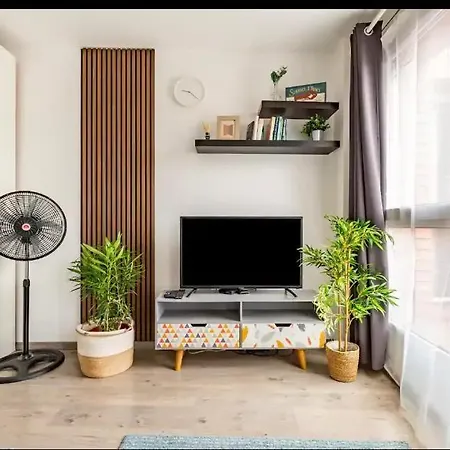 Apartment Avett Cosy